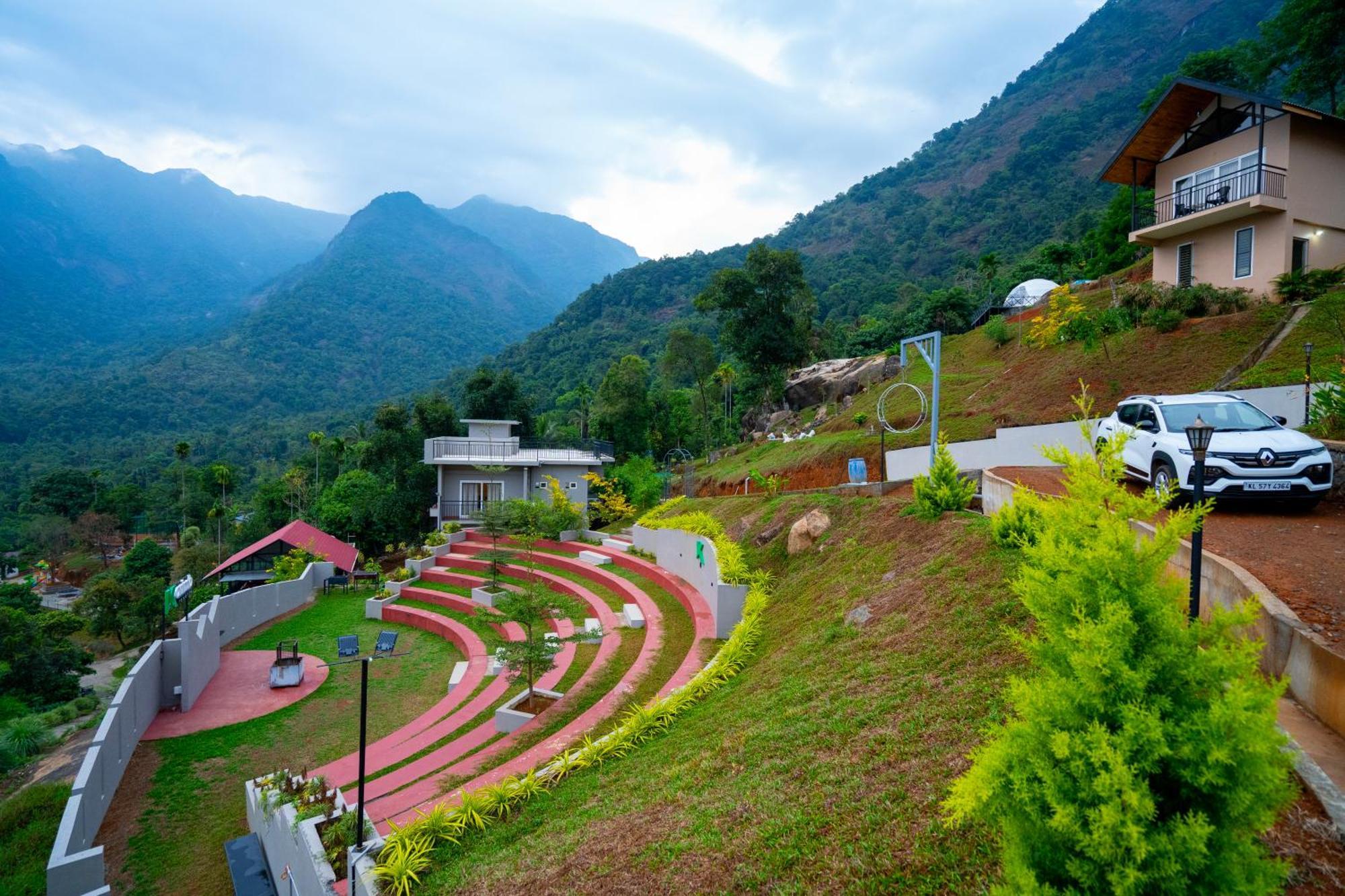 Karimb Resorts Vallikavungal Exterior photo