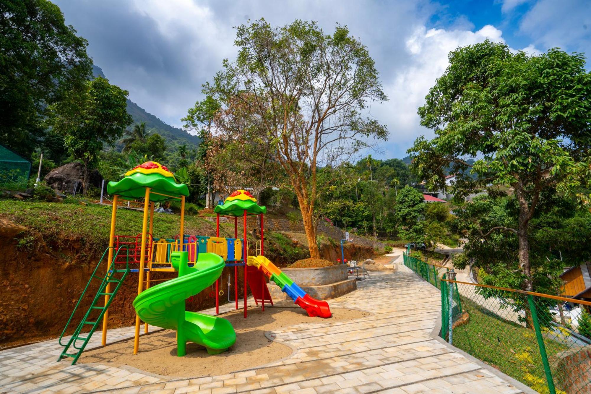 Karimb Resorts Vallikavungal Exterior photo