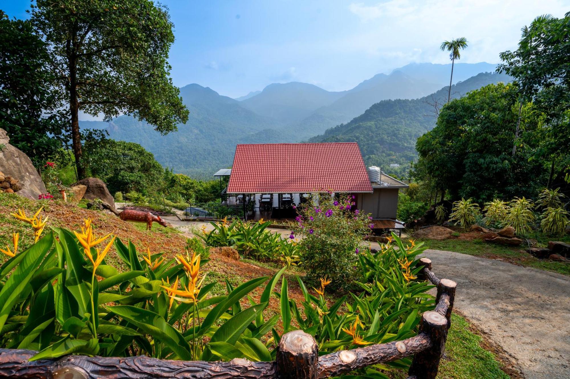 Karimb Resorts Vallikavungal Exterior photo